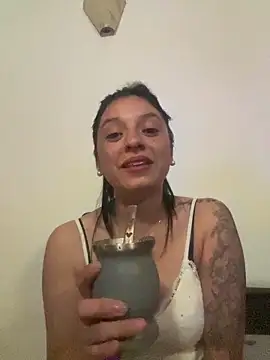 pia pilar online show from 06/06/26, 05:34