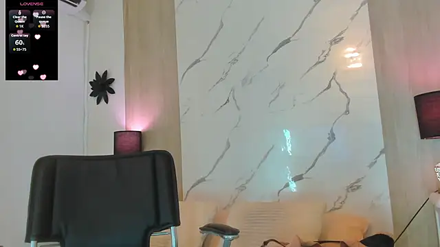 DanniValencia online show from 06/15/26, 07:38