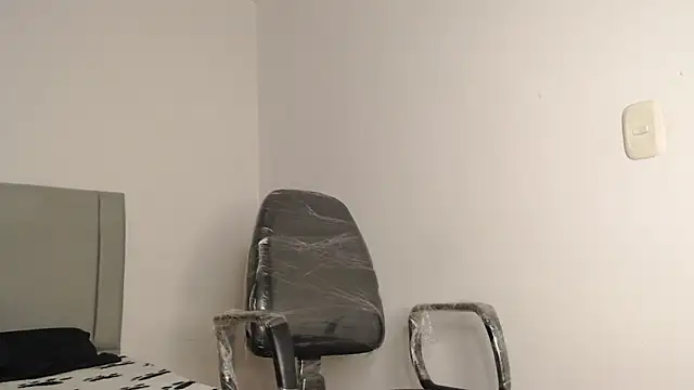 Owenn  blueee online show from 06/15/26, 02:03