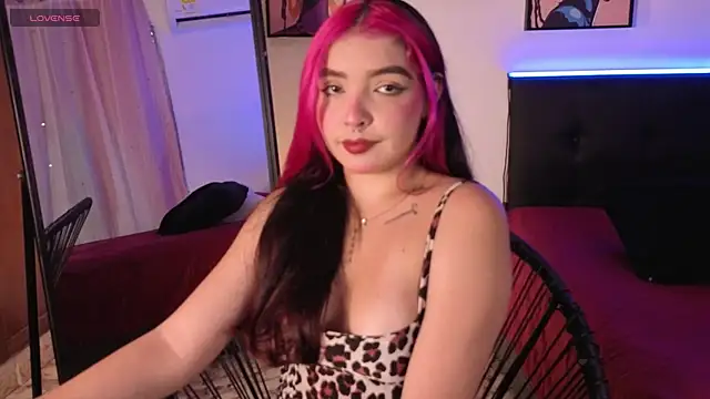 Snapshot of Maia_Mancini5 chatting on 07/08/26, 08:13 Maia Mancini5 online show from 07/08/26, 08:13