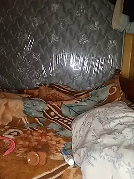 Snapshot of Zinnah_Q chatting on 07/15/26, 07:24 Zinnah Q online show from 07/15/26, 07:24