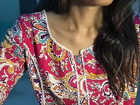 Snapshot of SIMRAN_RANI chatting on 06/28/26, 05:35 SIMRAN RANI online show from 06/28/26, 05:35