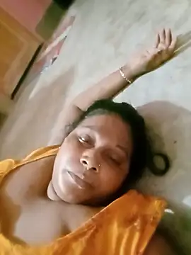 Snapshot of Sampa-hot-boudi chatting on 06/18/26, 12:00 Sampa-hot-boudi online show from 06/18/26, 12:00