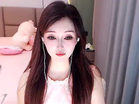 Snapshot of Mimi66688 chatting on 06/24/26, 10:03 Mimi66688 online show from 06/24/26, 10:03