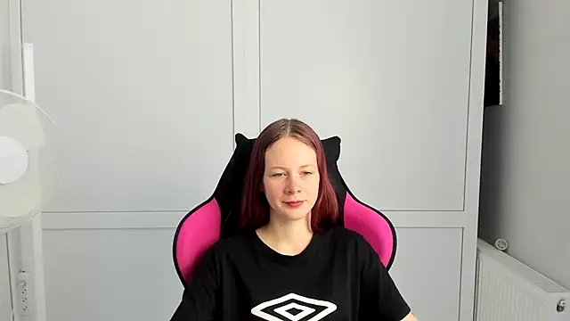 Snapshot of Skylar_spring chatting on 07/18/26, 06:06 Skylar spring online show from 07/18/26, 06:06