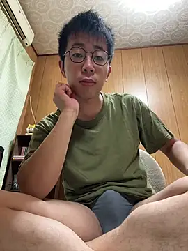 Snapshot of ablele4 chatting on 07/24/26, 01:42 ablele4 online show from 07/24/26, 01:42