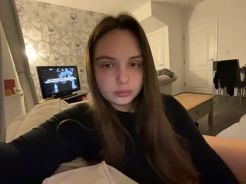 PregnantEllMai online show from 06/25/26, 10:25