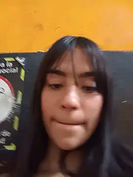 Snapshot of candy_Camilaa chatting on 06/05/26, 02:56 candy Camilaa online show from 06/05/26, 02:56