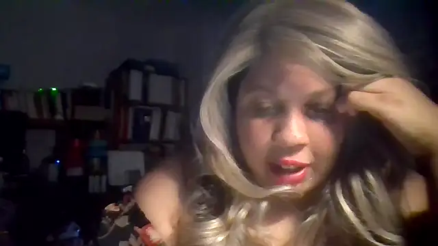 Snapshot of NotEvenPretty chatting on 06/11/26, 12:25 NotEvenPretty online show from 06/11/26, 12:25