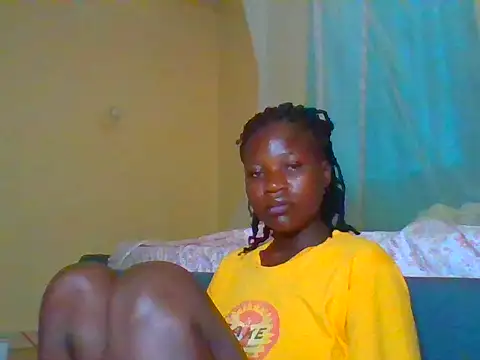 Snapshot of candycrusha chatting on 07/15/26, 05:45 candycrusha online show from 07/15/26, 05:45