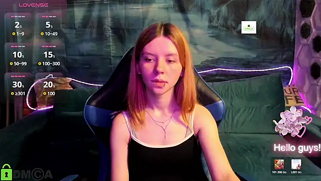 Snapshot of CarolInWonderland chatting on 07/19/26, 06:50 CarolInWonderland online show from 07/19/26, 06:50