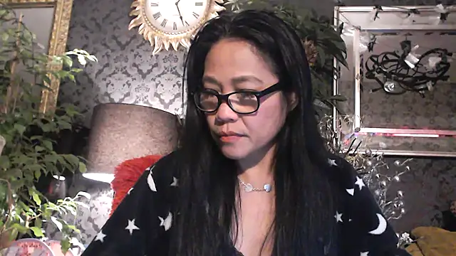 Snapshot of Hornygirltheone chatting on 01/21/25, 12:25 Hornygirltheone online show from 01/21/25, 12:25