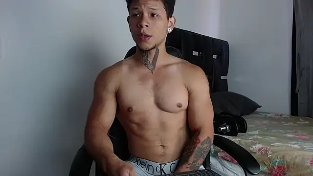 Snapshot of Erosscott_ chatting on 06/25/26, 05:50 Erosscott online show from 06/25/26, 05:50
