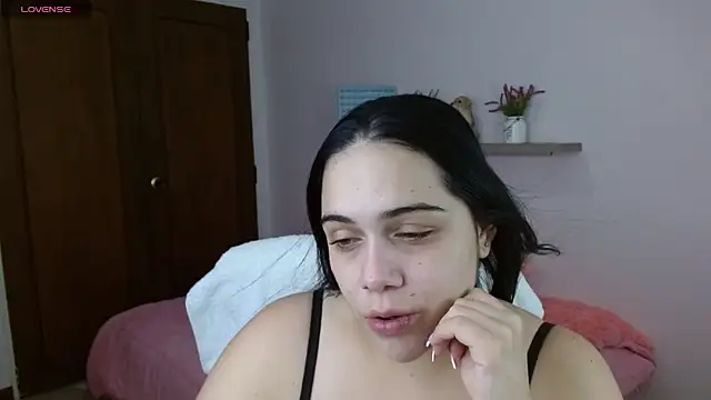 Snapshot of Samantha__11 chatting on 07/05/26, 06:48 Samantha 11 online show from 07/05/26, 06:48