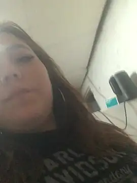 alexaparedes01 online show from 07/06/26, 01:13