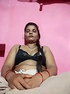 Snapshot of Cut_rani64 chatting on 07/12/26, 10:45 Cut rani64 online show from 07/12/26, 10:45
