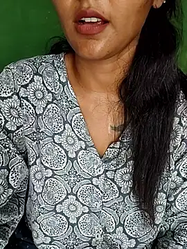 Miss-cutee online show from 06/18/26, 11:47
