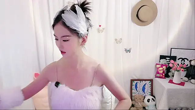 Ella-008 online show from 06/15/26, 05:31