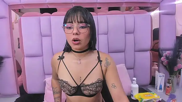 roxane vega online show from 07/15/26, 04:34