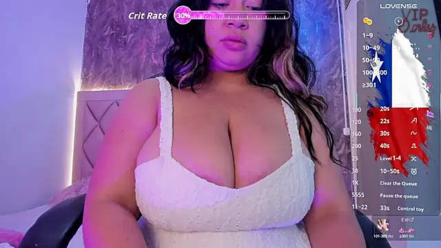 Snapshot of Alicee_tylor chatting on 06/13/26, 11:19 Alicee tylor online show from 06/13/26, 11:19