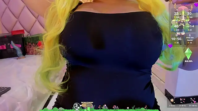 Snapshot of Alicee_tylor chatting on 06/20/26, 11:35 Alicee tylor online show from 06/20/26, 11:35
