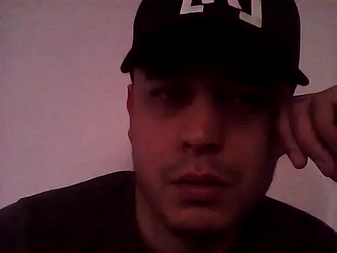 Snapshot of eduardo_espartano chatting on 06/06/26, 11:09 eduardo espartano online show from 06/06/26, 11:09