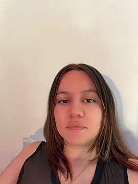 Snapshot of Emma_Jonas chatting on 07/16/26, 04:57 Emma Jonas online show from 07/16/26, 04:57