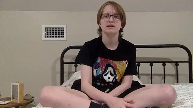 Snapshot of softie_callie chatting on 06/11/26, 01:38 softie callie online show from 06/11/26, 01:38