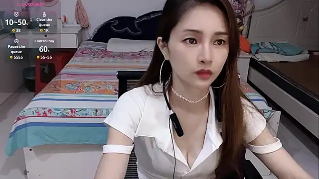 Snapshot of miaomiao-99 chatting on 06/18/26, 10:30 miaomiao-99 online show from 06/18/26, 10:30