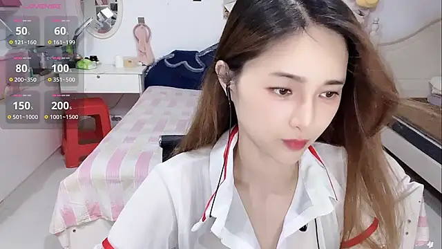 Snapshot of miaomiao-99 chatting on 07/06/26, 04:09 miaomiao-99 online show from 07/06/26, 04:09