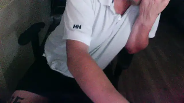 Snapshot of Andre95x chatting on 07/07/26, 02:25 Andre95x online show from 07/07/26, 02:25