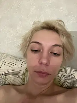 Snapshot of Blondice_ann chatting on 07/25/26, 03:09 Blondice ann online show from 07/25/26, 03:09