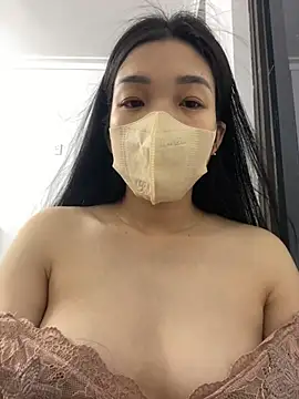 KieuLinh2k4 online show from 07/17/26, 04:34