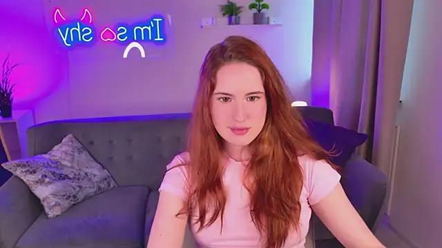 Snapshot of ChloeAster chatting on 06/24/26, 01:43 ChloeAster online show from 06/24/26, 01:43