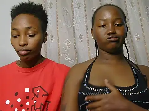 Snapshot of missvibe_xx chatting on 06/20/26, 12:14 missvibe xx online show from 06/20/26, 12:14