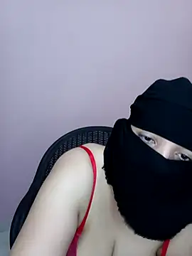 hot farawla00 online show from 06/25/26, 10:09