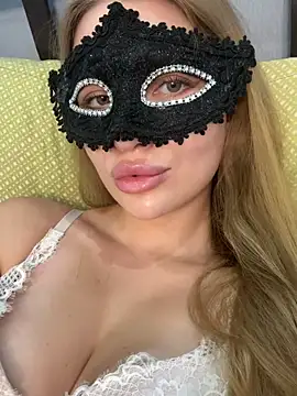 AlexandraMoore03 online show from 07/17/26, 05:47
