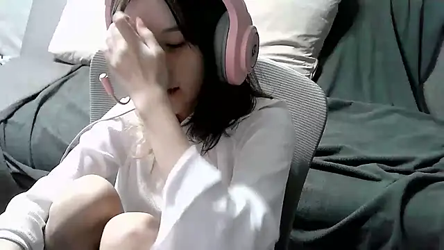 Snapshot of Lilfain_baby chatting on 07/19/26, 12:09 Lilfain baby online show from 07/19/26, 12:09