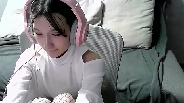 Snapshot of Lilfain_baby chatting on 07/26/26, 11:06 Lilfain baby online show from 07/26/26, 11:06