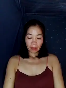 Snapshot of -Nena_ chatting on 06/08/26, 12:49 -Nena online show from 06/08/26, 12:49