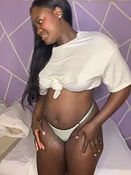 Snapshot of Ebony_Rose1 chatting on 06/11/26, 01:16 Ebony Rose1 online show from 06/11/26, 01:16