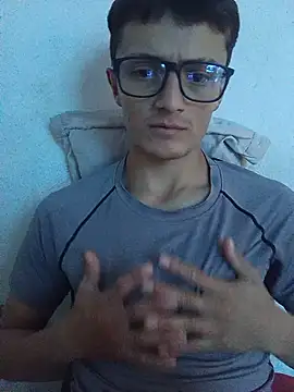 Snapshot of Davitfitnosuke chatting on 06/13/26, 05:11 Davitfitnosuke online show from 06/13/26, 05:11