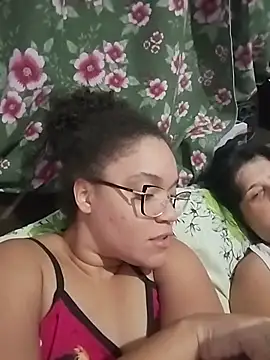 Esquetadinhas online show from 06/30/26, 01:39