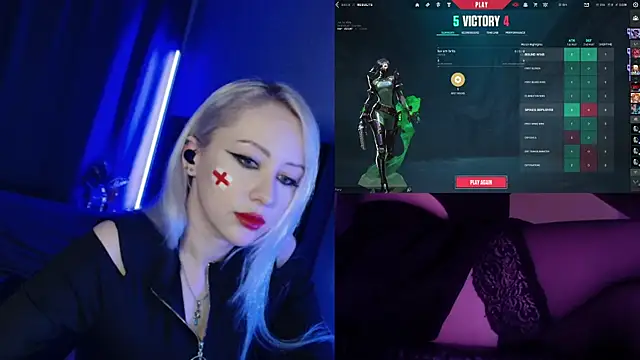 Snapshot of roxxyrowe chatting on 07/15/26, 07:08 roxxyrowe online show from 07/15/26, 07:08