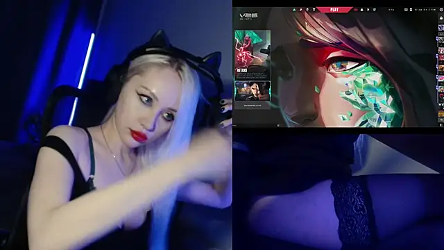 Snapshot of roxxyrowe chatting on 07/25/26, 10:40 roxxyrowe online show from 07/25/26, 10:40