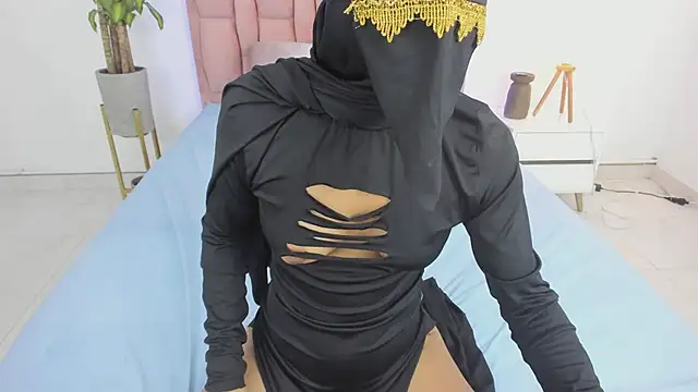 Snapshot of saharaa_noor chatting on 06/14/26, 02:24 saharaa noor online show from 06/14/26, 02:24