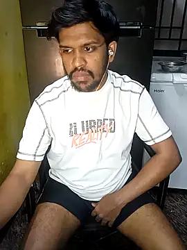 Lawrencedlkk007 online show from 04/16/26, 09:39