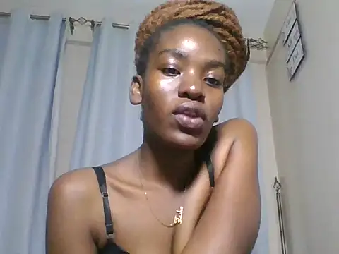 Snapshot of Lola_Allure chatting on 06/18/26, 09:52 Lola Allure online show from 06/18/26, 09:52