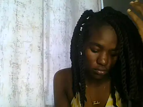 Snapshot of Lola_Allure chatting on 06/27/26, 12:22 Lola Allure online show from 06/27/26, 12:22