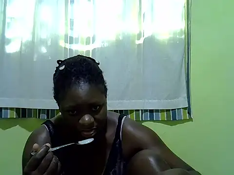 Snapshot of CURVY-CORAZZON chatting on 07/13/26, 07:11 CURVY-CORAZZON online show from 07/13/26, 07:11
